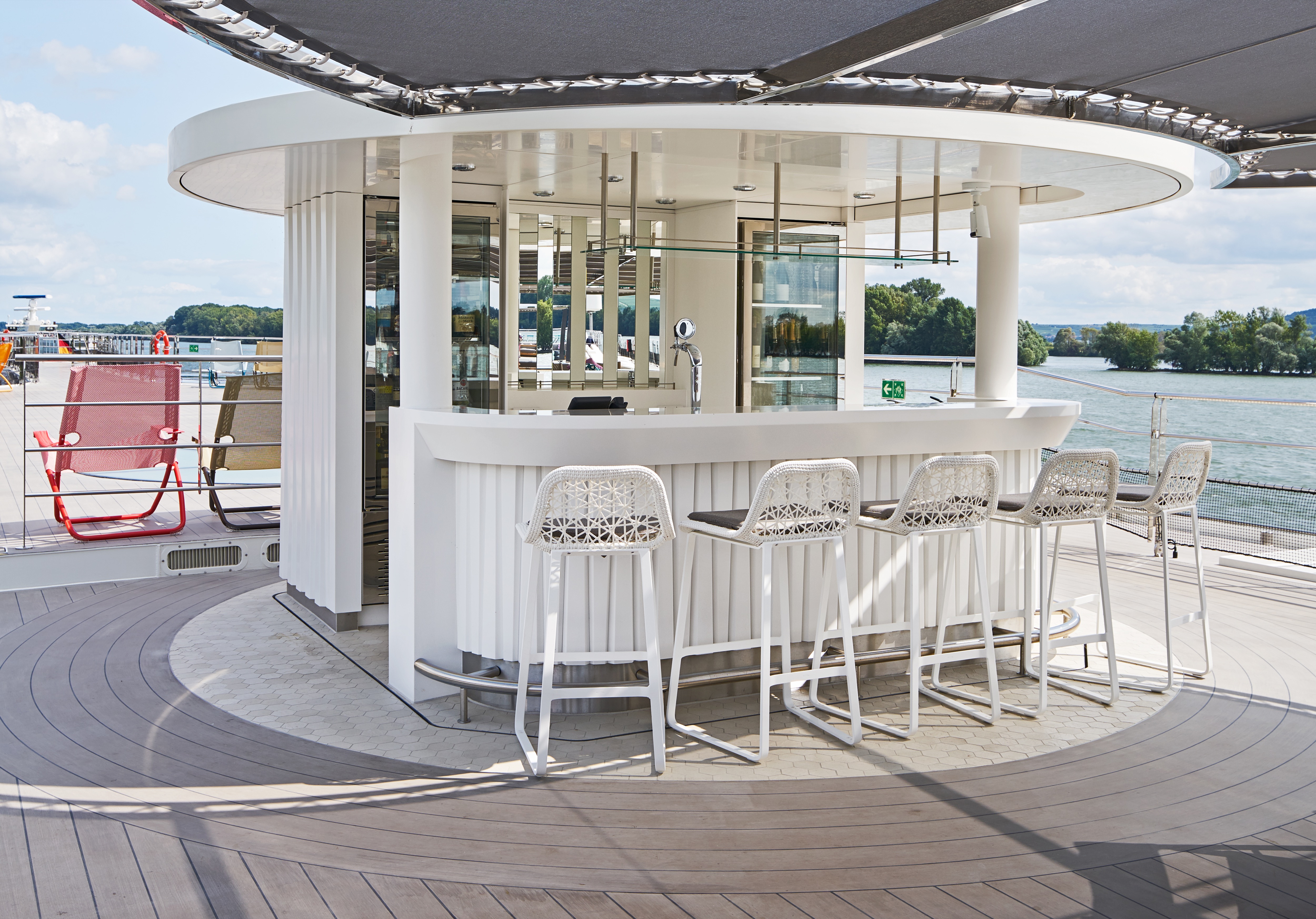Riverside Luxury Cruises Pop Up Bar and Sun Deck - Ian Schemper Photography2.jpg